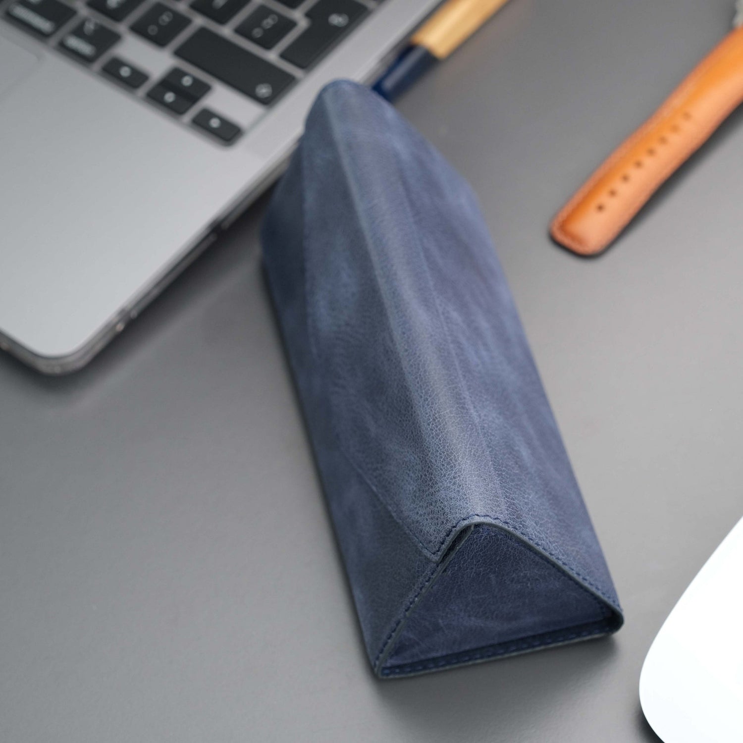 Triangle Leather Glasses Case – Vintage Eyewear Holder