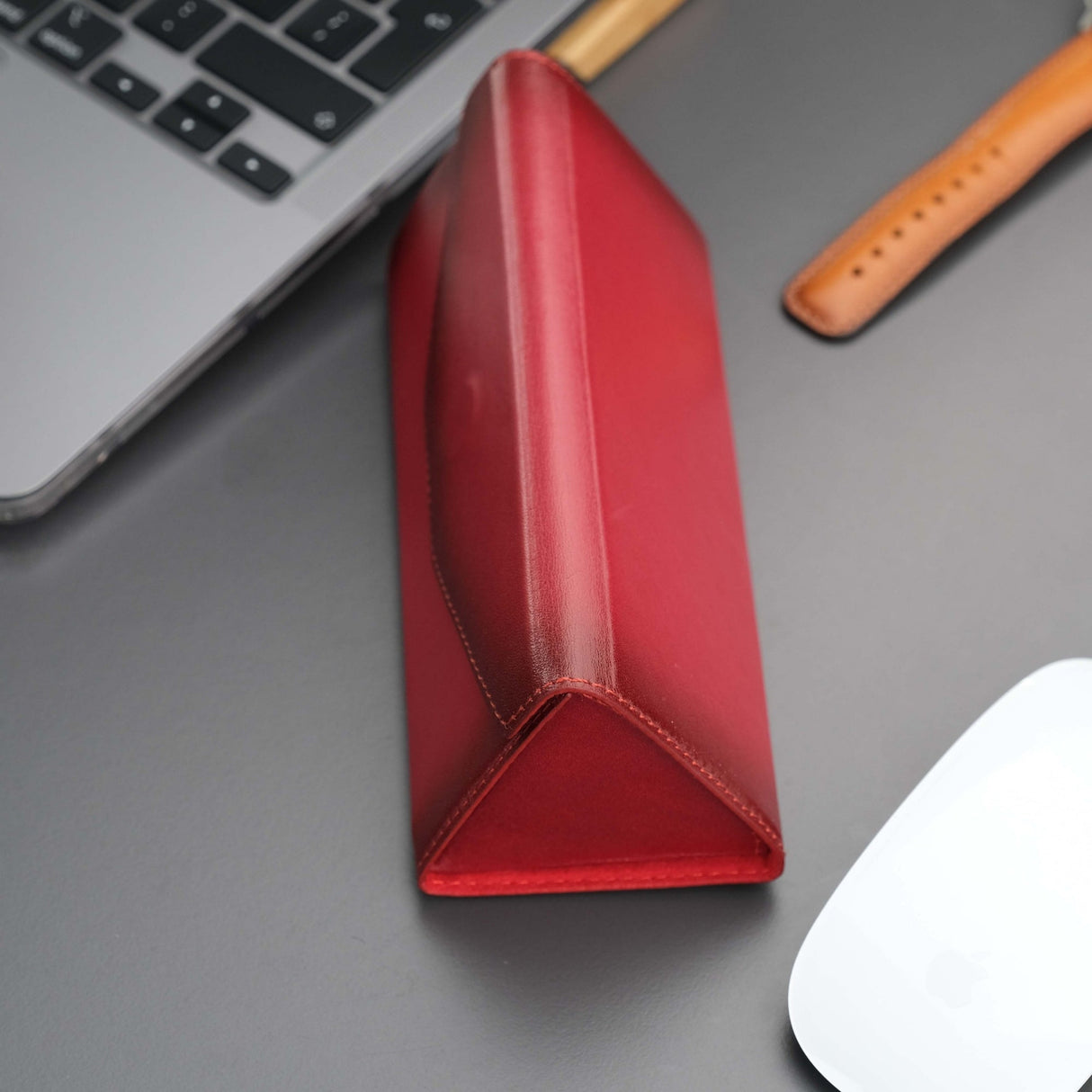 Triangle Leather Glasses Case – Vintage Eyewear Holder