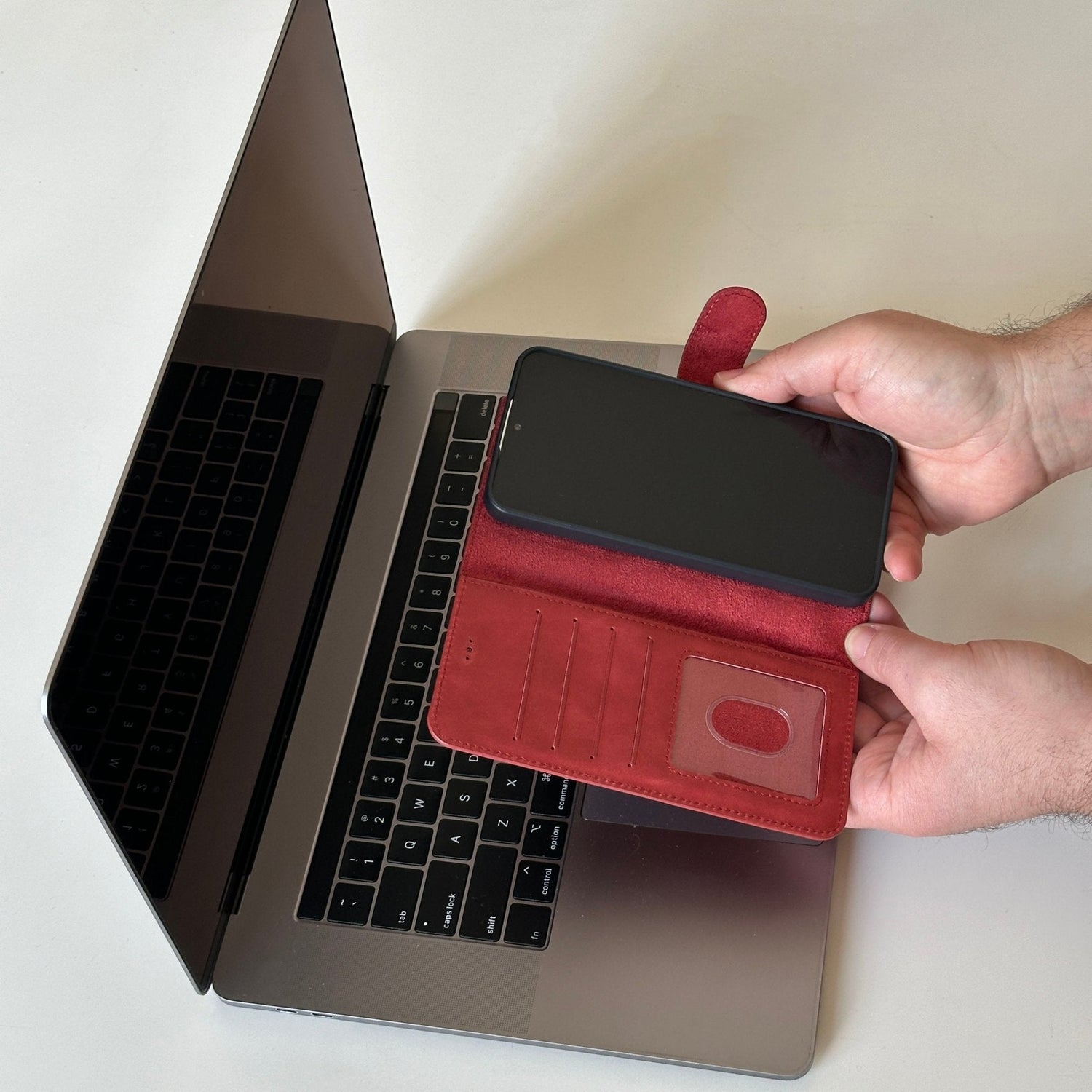 Vegas Premium Leather iPhone 15 Pro Wallet Case with MagSafe | Detachable RFID Blocking Luxury Wallet