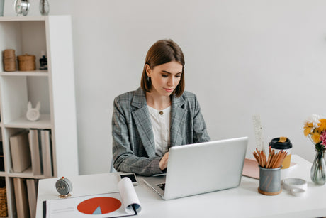 Creating Personal Space at Your Office Desk: Relieve Stress and Showcase Your Personality