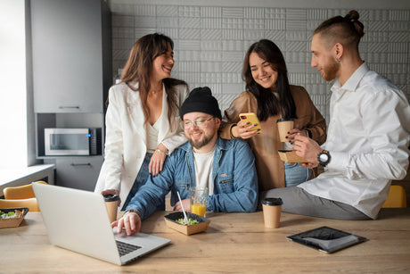 How to Deal with Office Politics and Maintain Professionalism