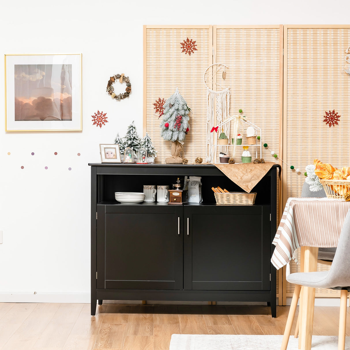 Modern Practical and Beautiful Wooden Kitchen Lockers with Large Storage Space