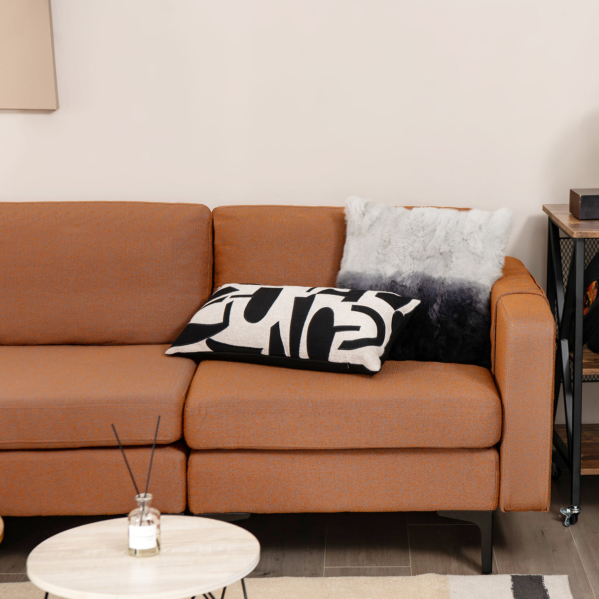 Modular 3-Seat L-shaped Sectional Sofa with Reversible Chaise and 2 USB Ports