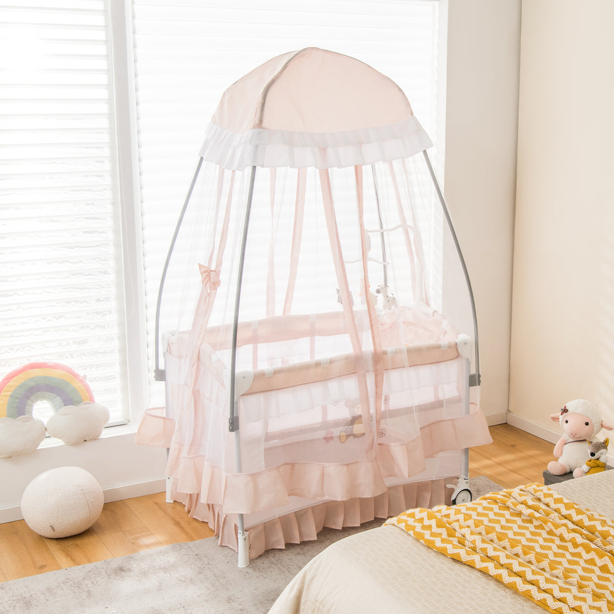 Convertible Bassinet with Removable Changing Table and Detachable Mesh Net