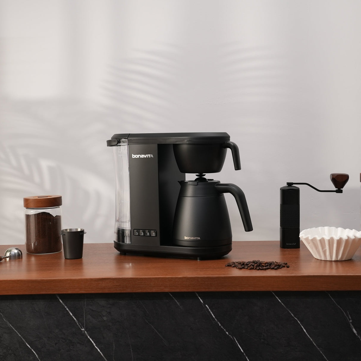 Enthusiast 8-Cup Drip Coffee Brewer with 1.3L Thermal or Glass Carafe