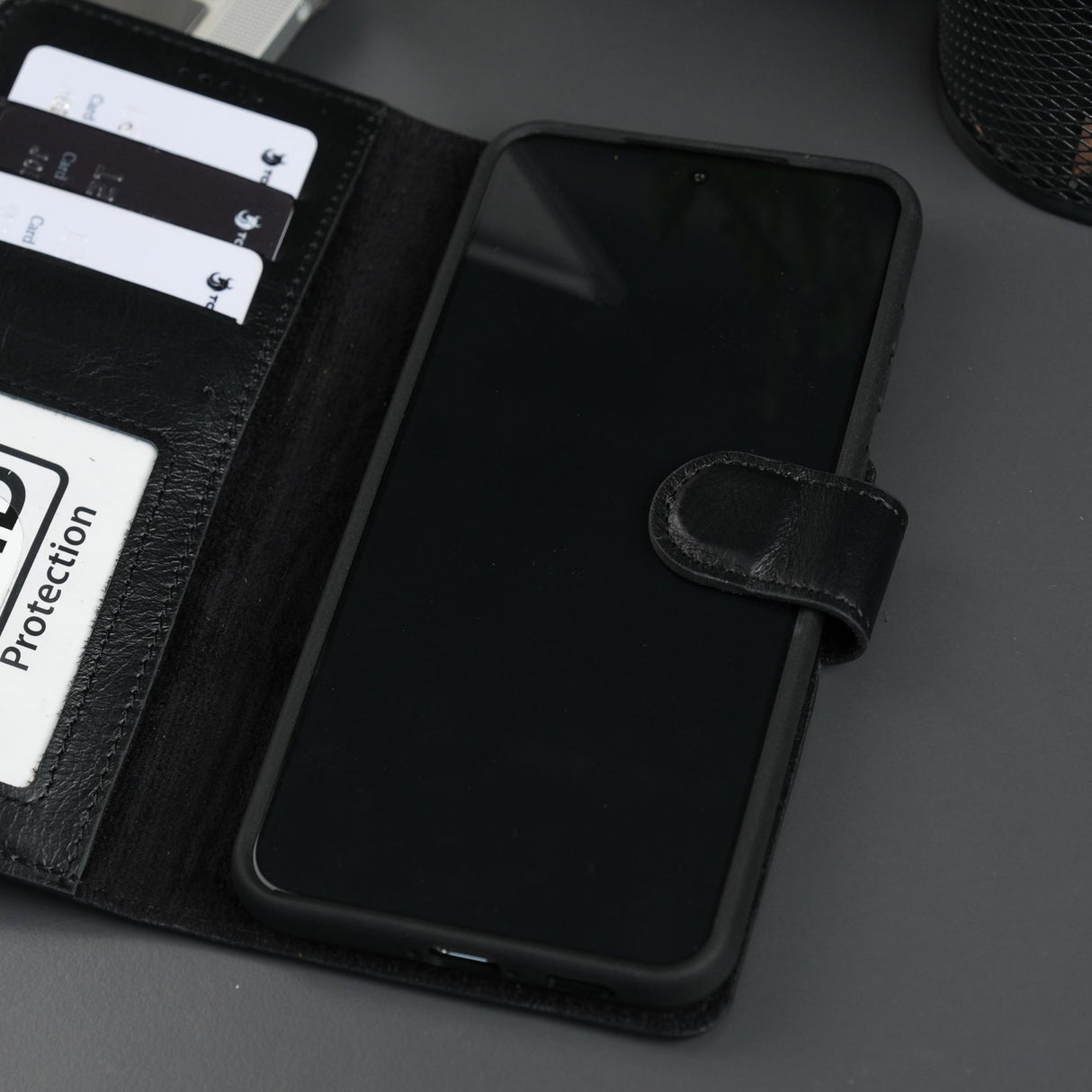 Leather Samsung Galaxy S25 Wallet Case | Buffalo